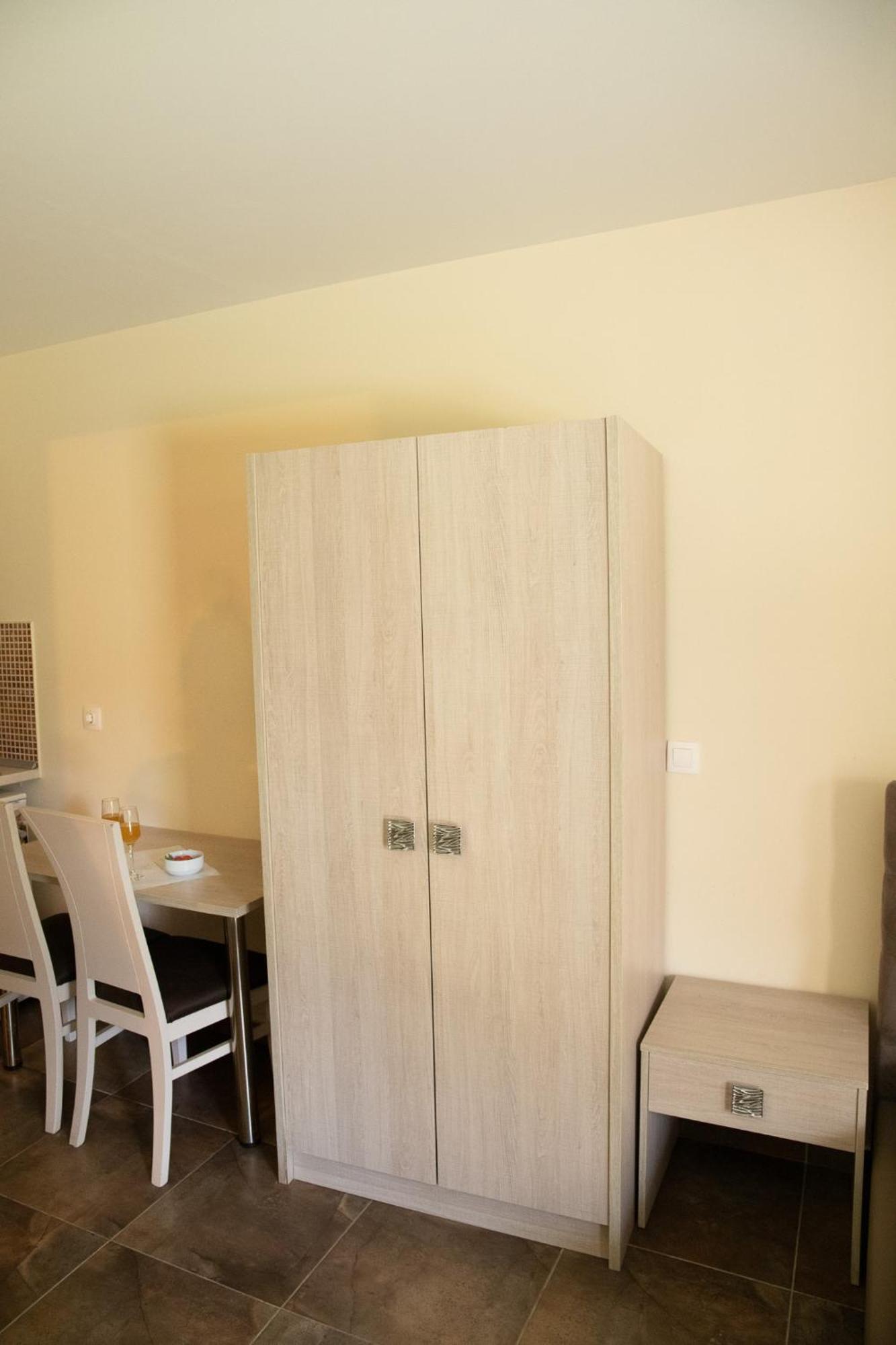 Sunset Inn Kriopigi Ngoại thất bức ảnh