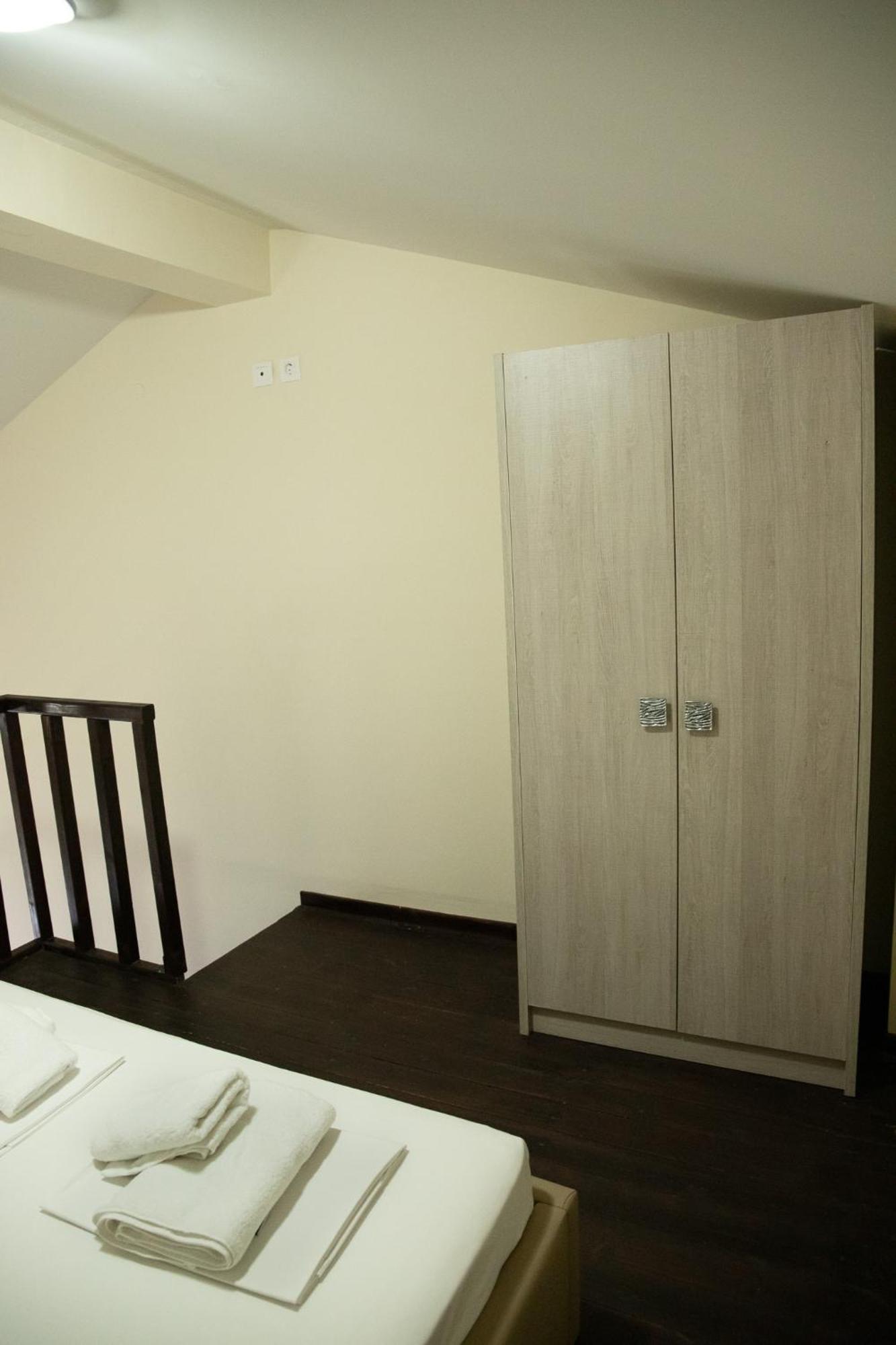 Sunset Inn Kriopigi Phòng bức ảnh