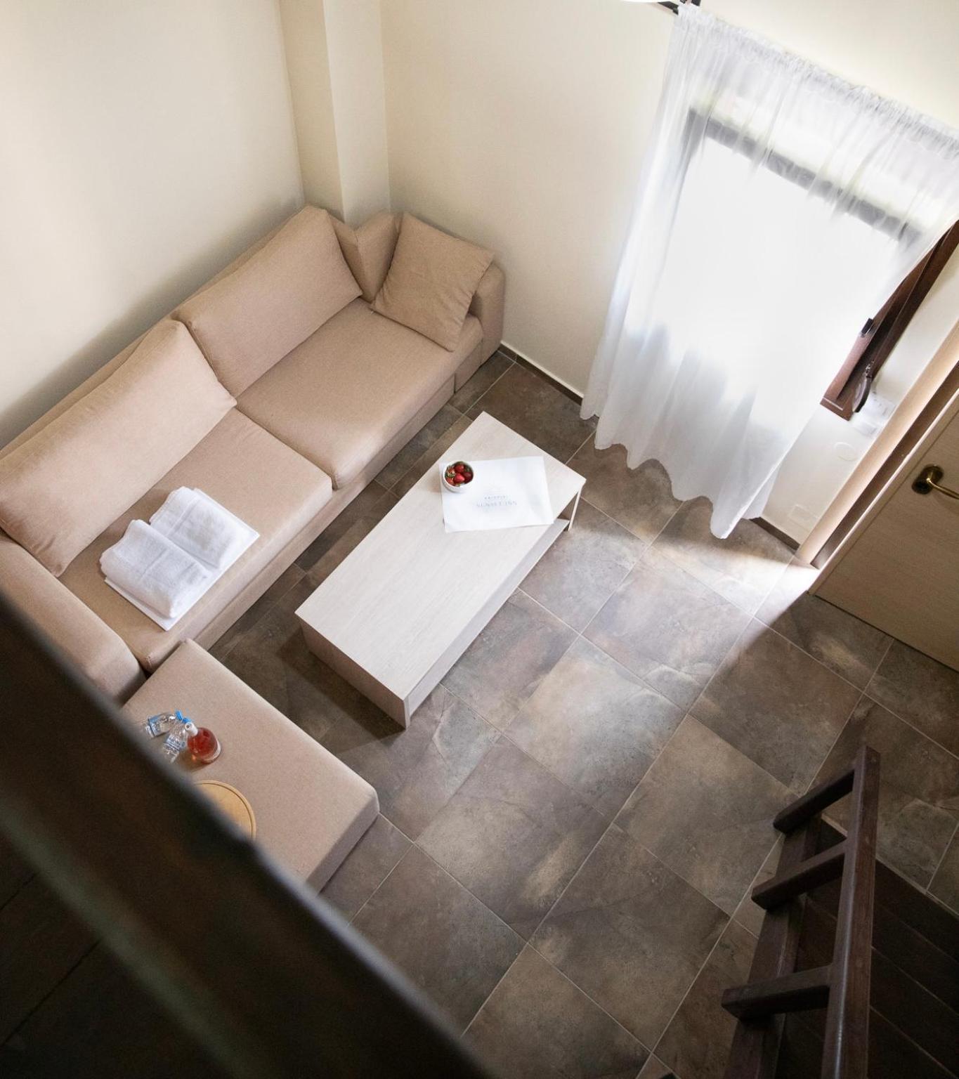 Sunset Inn Kriopigi Ngoại thất bức ảnh