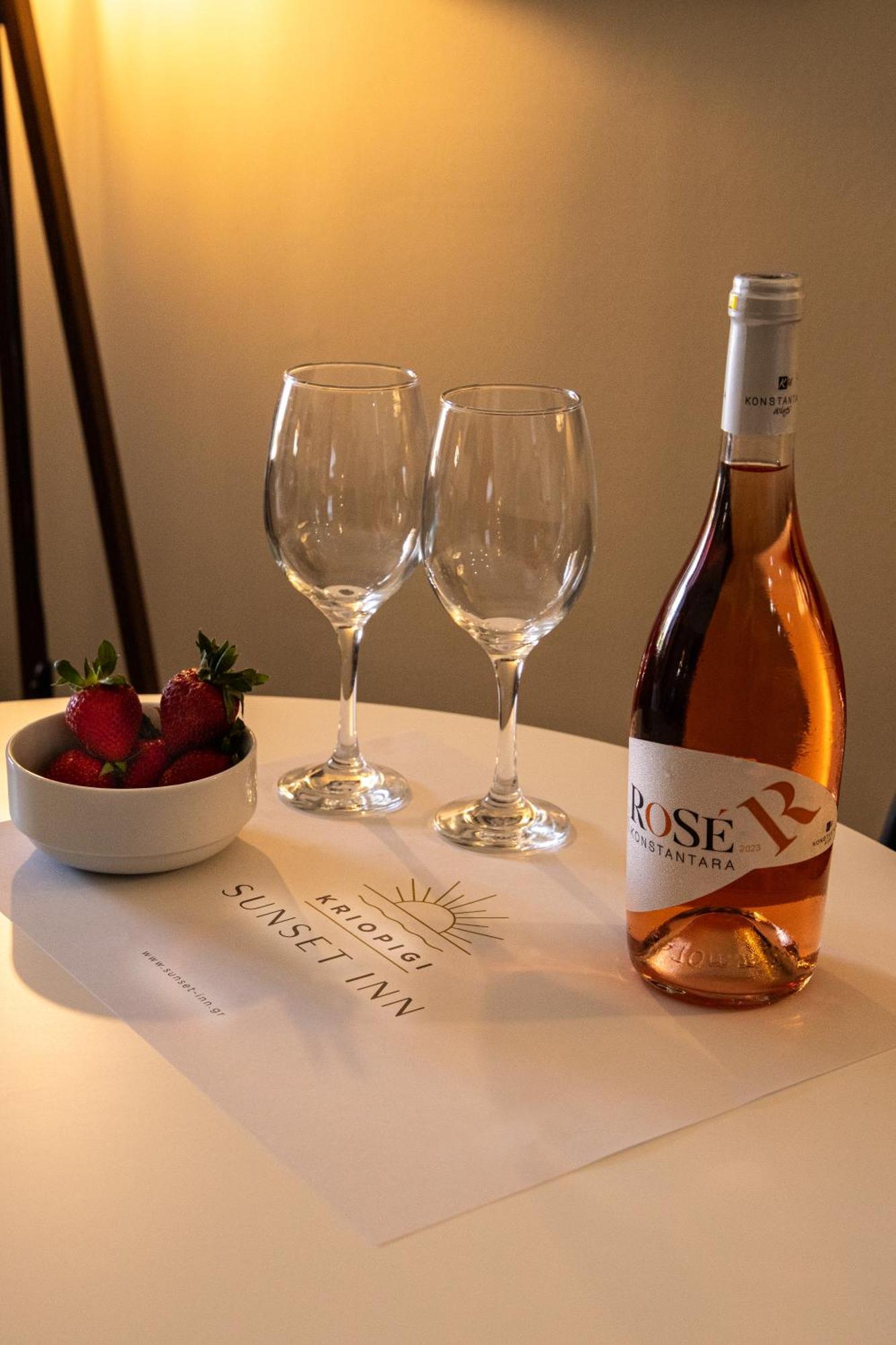 Sunset Inn Kriopigi Ngoại thất bức ảnh