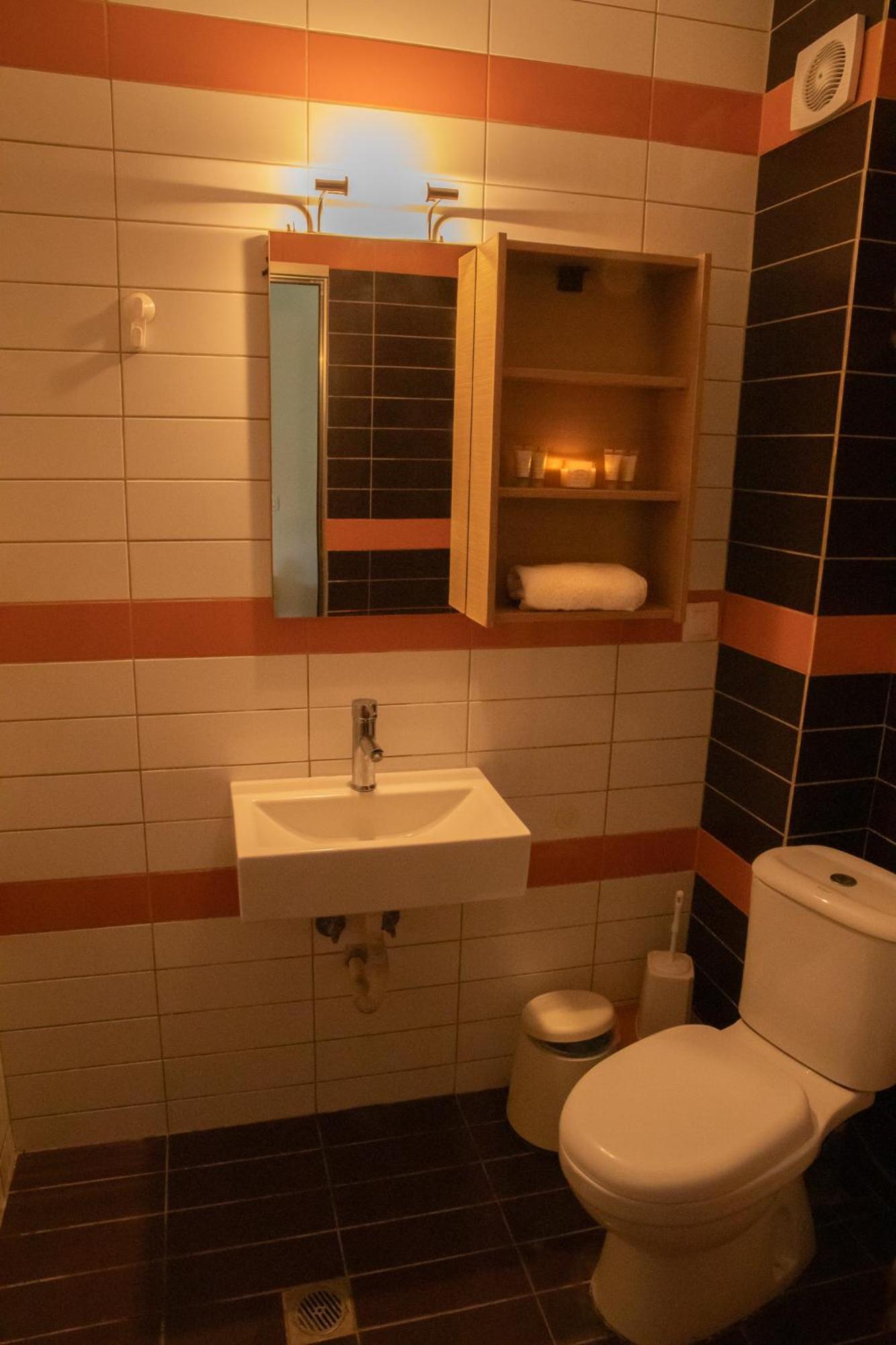 Sunset Inn Kriopigi Phòng bức ảnh