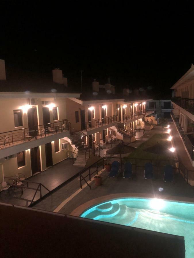 Sunset Inn Kriopigi Ngoại thất bức ảnh